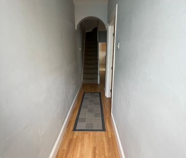 4 bedroom house - Photo 3