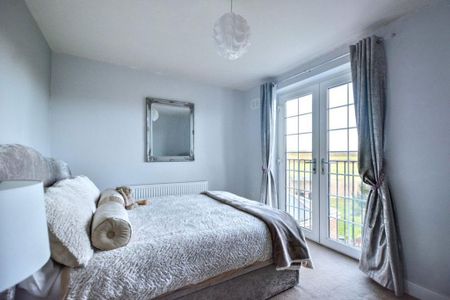 3 bedroom semi-detached house to rent - Photo 4