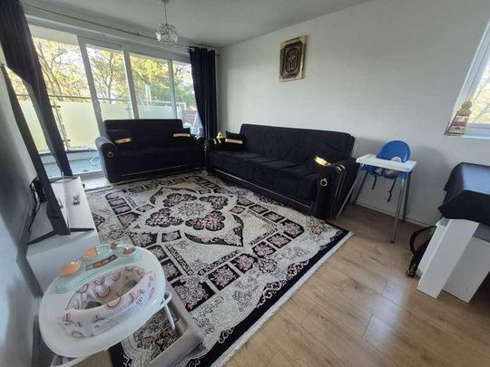 Fairview Court, Linksway, London, NW4 - Photo 1