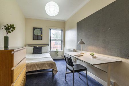 5 bedroom house to rent - Photo 2