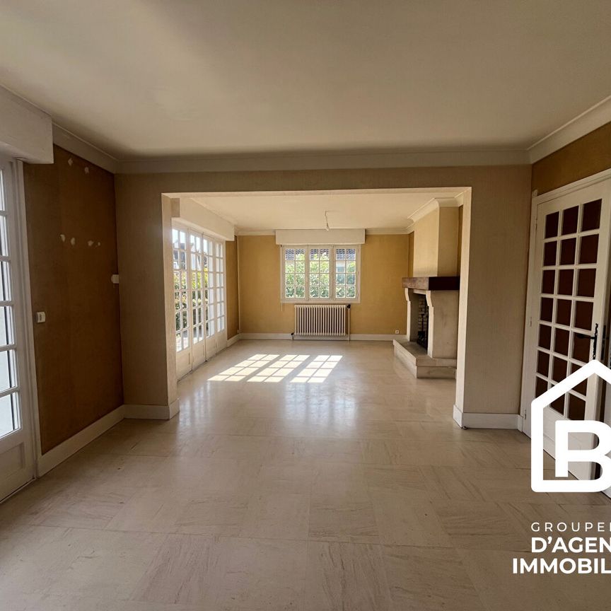 Location Maison 6 pièces 173m² - Photo 1