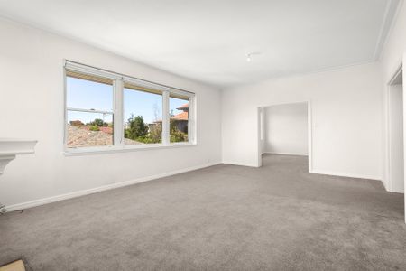 Thinking of selling? Contact our agent - Photo 3