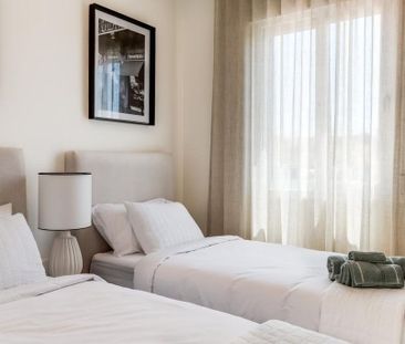 Luxury Apartment for rent in Estepona, Andalusia - Photo 5