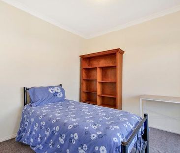 HOME FOR RENT IN WERRIBEE - Photo 1