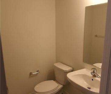 For Lease - 111 Bond Head Court, Milton, Ontario - Photo 1