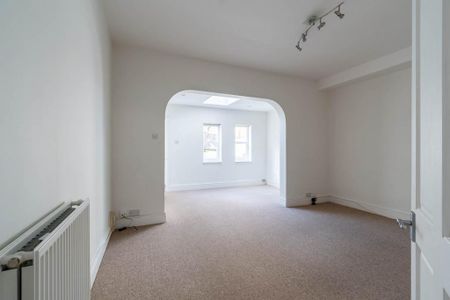 2 bedroom house to rent - Photo 2