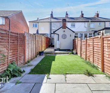 2 bedroom terraced house to rent - Photo 3