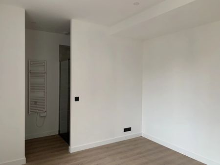 Location Appartement 2 pièces 55 m2 à Saint-Chamond - Photo 2