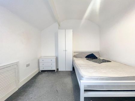 3 bedroom House To Let - Photo 5