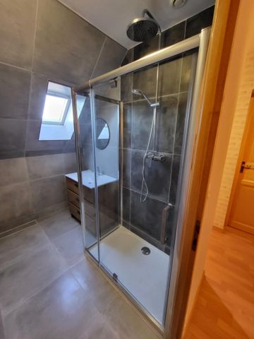 Location Maison 5 pièces 104m² SAINGHIN EN WEPPES 59184 - Photo 5