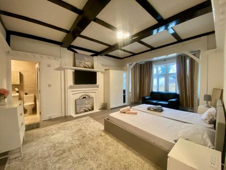 1 bedroom in a house share to rent - Photo 4