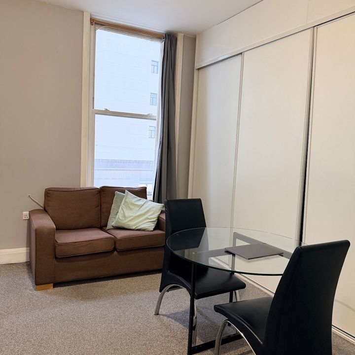 Studio Flat, Kensington Olympia, W14 - Photo 1