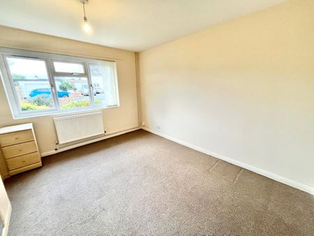 Waterford Road, Shoeburyness, Southend-On-Sea, Essex, SS3 9HH - Photo 2
