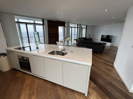 2 bedroom penthouse to rent - Photo 3