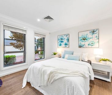 Blue Chip Estate Living in Spacious Home - Photo 6