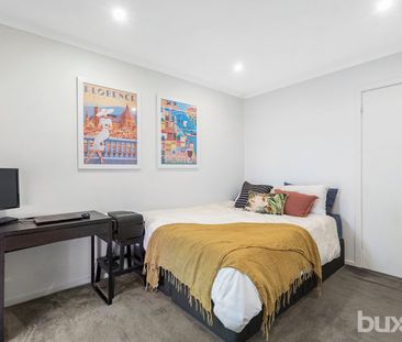 2 BEDROOM UNIT WITH COURTYARD - Photo 1