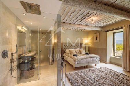 Proche Gordes - Magnifique Mas restauré au milieu des oliviers - Photo 4