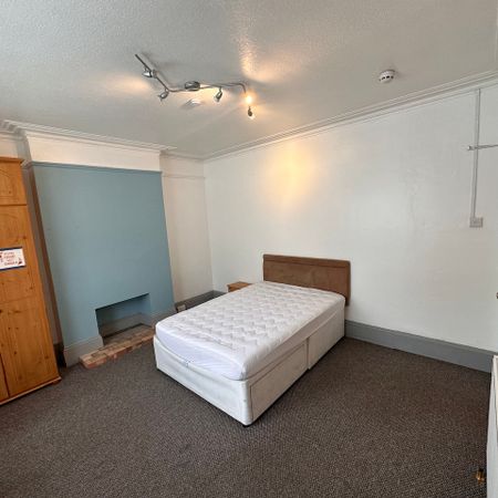 *Individual rooms available now* - Photo 4