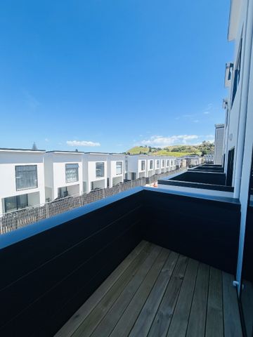 MANGERE BRIDGE, 3 BEDROOMS - Photo 5