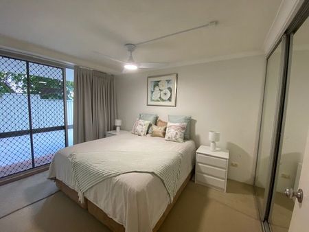 Furnished Gem In The Heart Of Broadbeach! - Photo 2