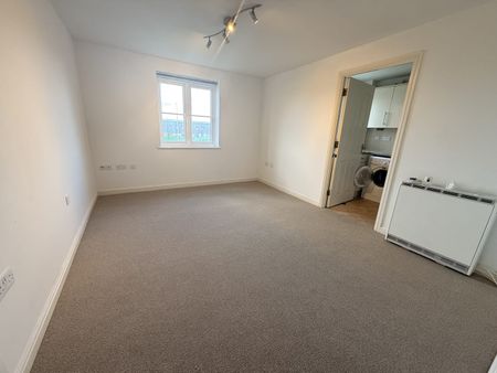 99 Culvers Court, Gravesend, Fenners Marsh, Kent, DA12 2JH - Photo 5