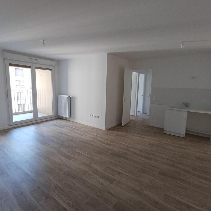 location Appartement T4 DE 76.6m² À BOBIGNY - Photo 1