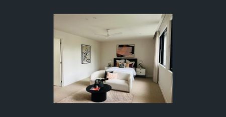 Resort-Style Balwyn Living with Pool – Spacious 5-Bed, 5-Bath Home - Photo 3