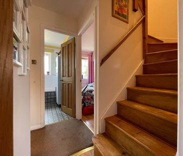 3 Bed Terraced House, Howland Way, SE16 - Photo 2
