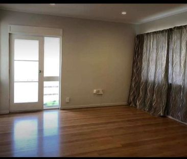 2 Bedroom 1 Bathroom Unit - Photo 3