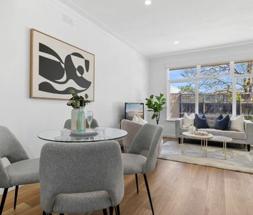 Extensively Renovated Villa That Ticks All The Boxes - Photo 4