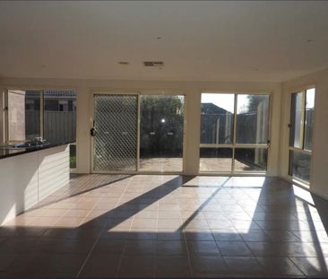 FAMILY HOME IN TARNEIT - Photo 1