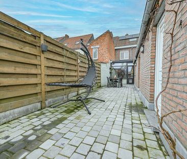 Charmante rijwoning met 3 slaapkamers in hartje Izegem - Photo 5