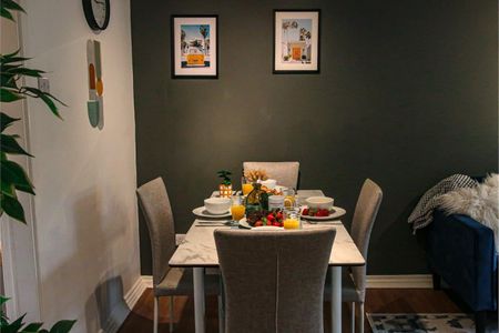 3 Bed Semi-Detached House, Macmillan Close, NG3 - Photo 4