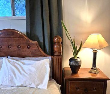 Modern Spacious Family Home in a Convenient Location! - Photo 5