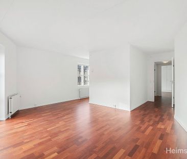 Hvidts Gaard - Lejlighed med alt i hårde hvidevarer, parkeringskælder - Photo 1