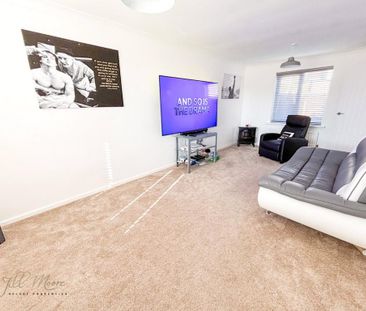 2 bedroom semi-detached house to rent - Photo 3