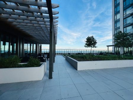 For Lease - 1926 Lake Shore Drive Unit# 1207, Toronto, Ontario - Photo 5