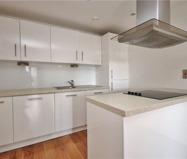 Church Street East, Woking, Surrey, GU21 6AD - Photo 3