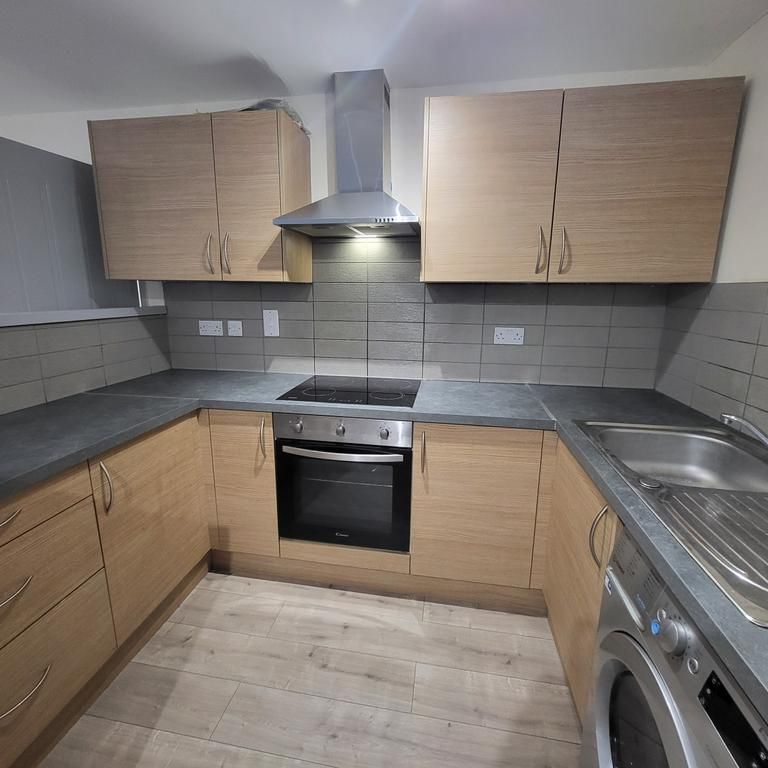 2 bedroom apartment to rent - Photo 1