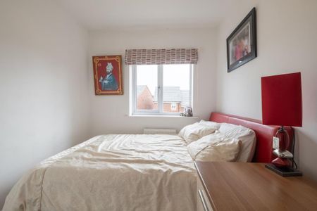 4 bedroom detached house to rent - Photo 2