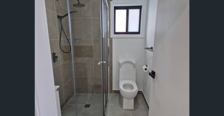 Brand New 5-Bedroom Home for Rent – Cobbitty, NSW - Photo 3