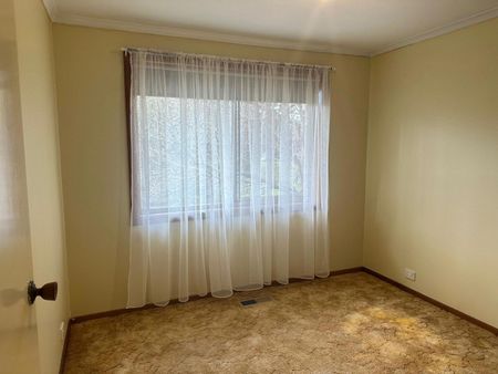 3 BEDROOM HOME - Photo 3