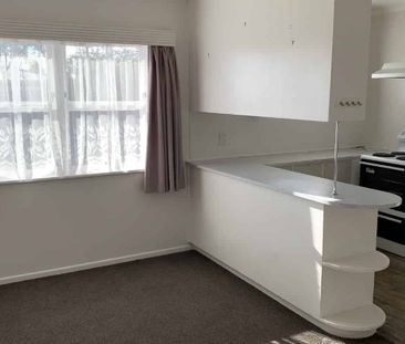 LEVIN - THREE BEDROOMS - Photo 3