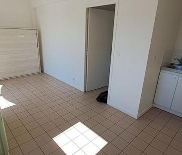 Studio avec balcon - Photo 1