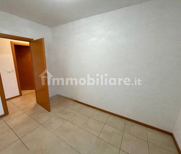 Quadrilocale via Daniele Badiali 6, Acilia, Roma - Photo 1