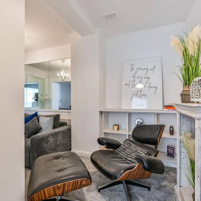 2 bedroom flat to rent - Photo 1