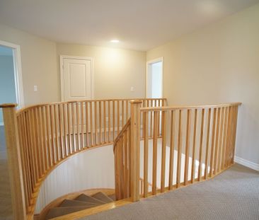 For Lease - 242 Springfield Crescent, Clearview, Ontario - Photo 4