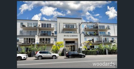 Two Bedrooms Two Bathrooms Two Secure Car Parks - Photo 2