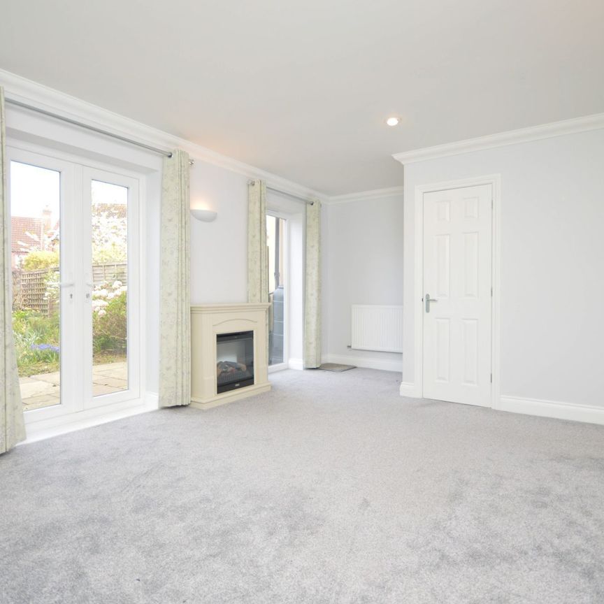 Neil Avenue, Holt, Nr25 - Photo 1