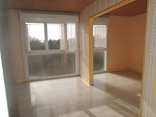 Appartement à louer - REIMS / LA HAUBETTE - Photo 1